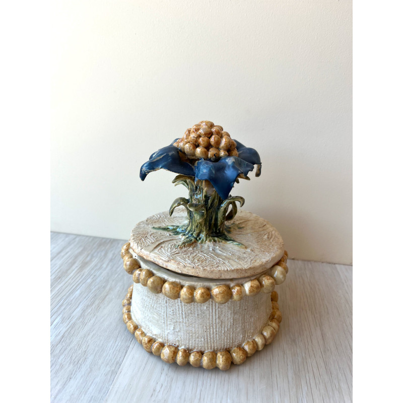Beige Flower