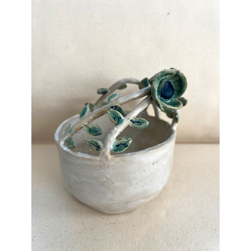 Pinched basket